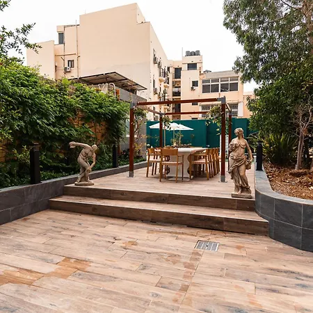 בית הארחה 8 At Palazzo Seraphim Boutique Living In St Julians 3*