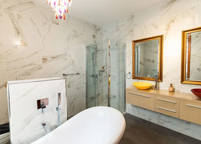 8 At Palazzo Seraphim Boutique Living In St Julians Gæstehus Saint Julian's