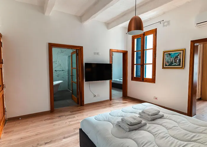 8 At Palazzo Seraphim Boutique Living In St Julians Gæstehus 3*
