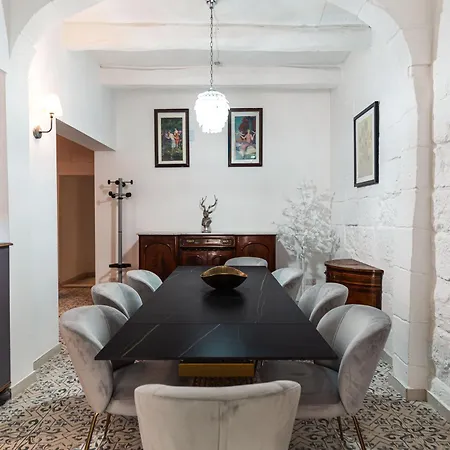 Guest house 8 At Palazzo Seraphim Boutique Living In St Julians Saint Julian's