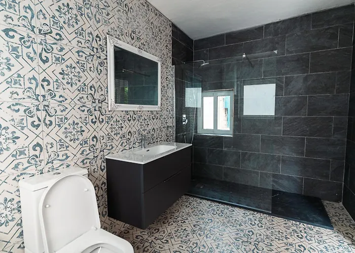 8 At Palazzo Seraphim Boutique Living In St Julians Vendégház San Ġiljan