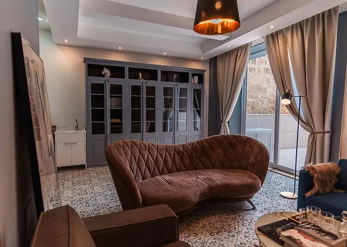 8 At Palazzo Seraphim Boutique Living In St Julians Vendégház